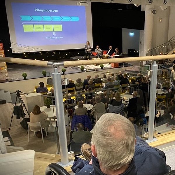 Mötet om byggplanerna i Verksmon och Spikbodarna hölls i ”Verkets” lokaler i centrala Östersund.