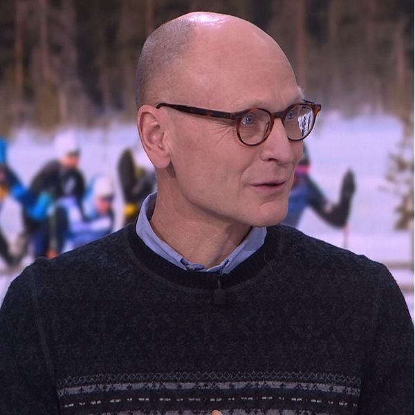 Stefan James, professor i kardiologi, berättar hur de positiva effekterna av att åka Vasaloppet, men har lyfter också en del risker med det långa loppet.