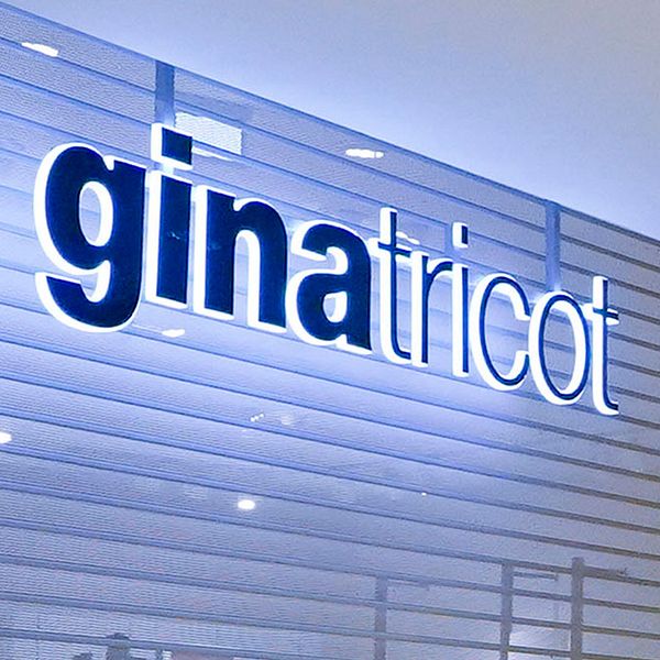 Skylt på Gina Tricot och bild på influencern Bianca Ingrosso