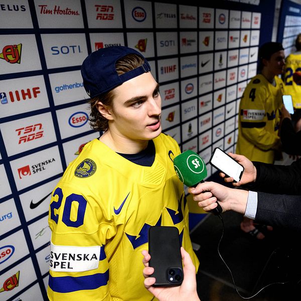 Som kapten är det Liam Öhgrens uppgift att möta media efter matcherna.