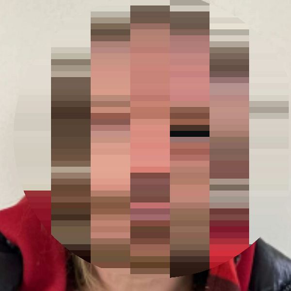 Pixlad bild på den åtalade mannen och en bild från brottsplatsen i Mjällom.