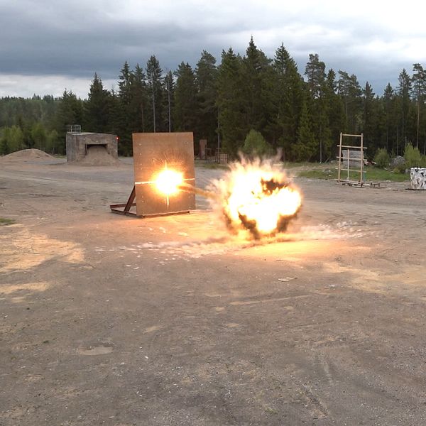 Provskjutning på Bofors test center