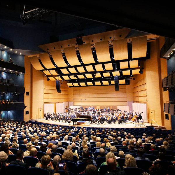 Henrik Marmén, konstnärlig chef för Norrköpings symfoniorkestern, tror att publiktillströmningen beror på debatten om stadens kulturpolitik.