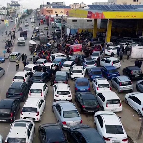 Bilkö till bensinstation i Gaza