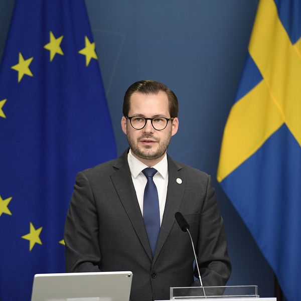 Mattias Bäckström Johansson (SD) partisekreterare om helgens landsdagar