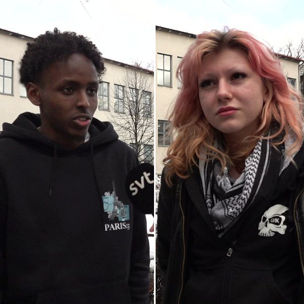 Tre studenter står utomhus bredvid Vasaskolan i Gävle.