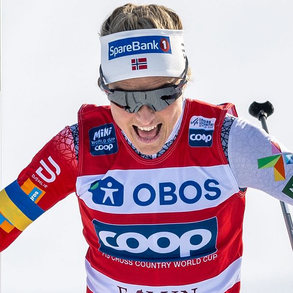 Therese Johaug pressades av Carina Bergfeldt om en comeback.