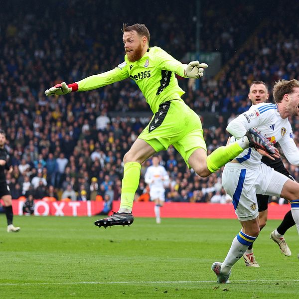 Viktor Johansson hade en tuff match i Stokes mål mot Leeds.