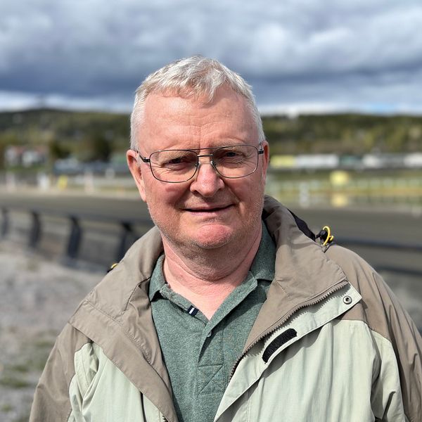 Jan Arvidsson uttrycker fortsatt stöd för Hans Forsberg vid vattnet