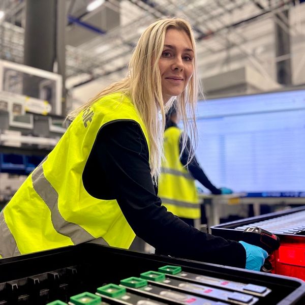 Linda Hammega i Lytens batterifabrik