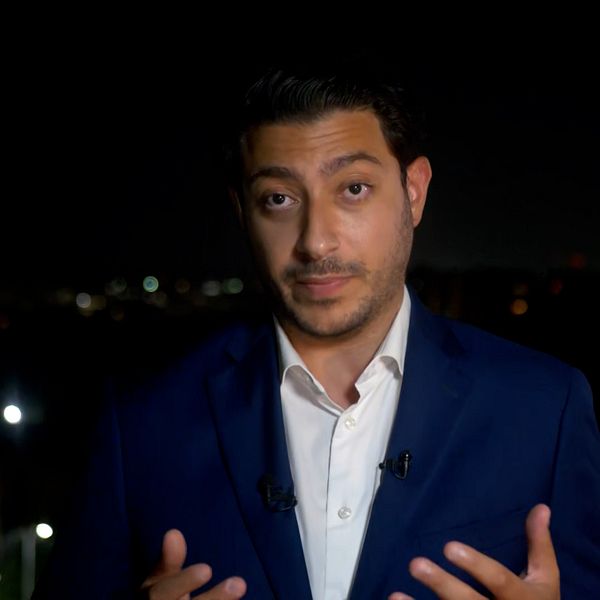 SVT:s USA-korrespondent Fouad Youcefi på plats i Washington D.C.