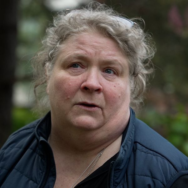 Desirée Lilja berättar om Karolinas självmord