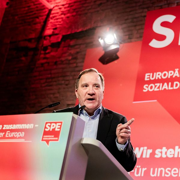 Stefan Löfven håller tal i Berlin
