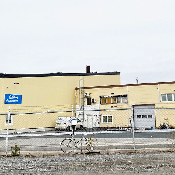 Bild på Älvsbyhus fabrik i Älvsbyn.