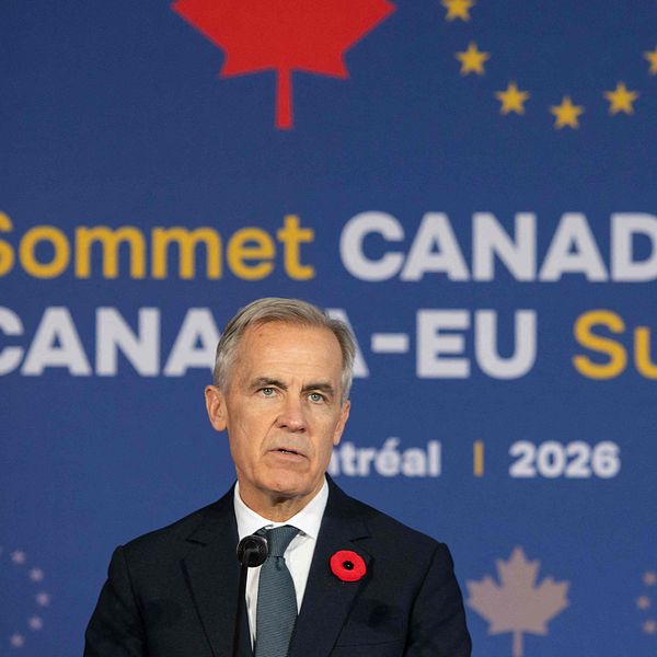 Mark Carney talar vid Kanada-EU-toppmötet i Montréal 2026