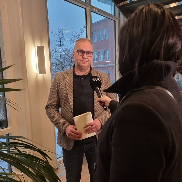 Krister Mellström, tf vd påTelge bostäder, tycker att hyreshöjningen är rimlig, hör mer i klippet ovan.