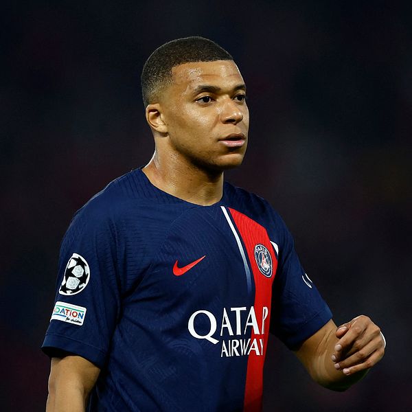 Kylian Mbappé bekräftar: Lämnar PSG efter säsongen.