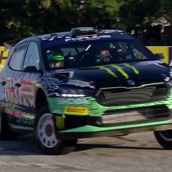 Oliver Solberg trea efter första sträckan i VM-rallyt i Portugal.