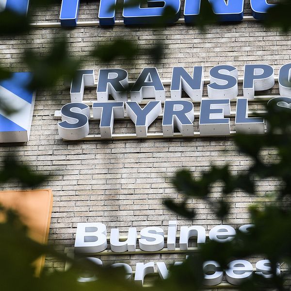 Transportstyrelsens skylt utanför kontoret i Örebro.