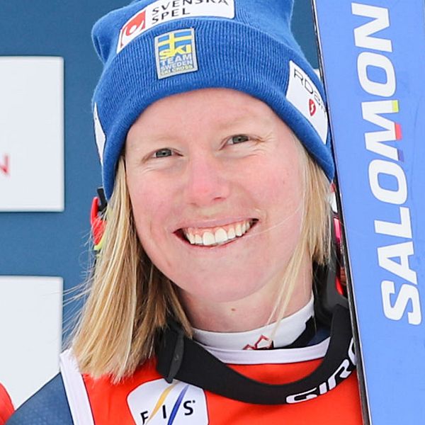 Skicross Sandra Näslund tillbaka som vinnare efter pallmissarna