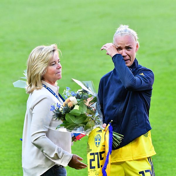 Marika Domanski Lyfors och Caroline Seger