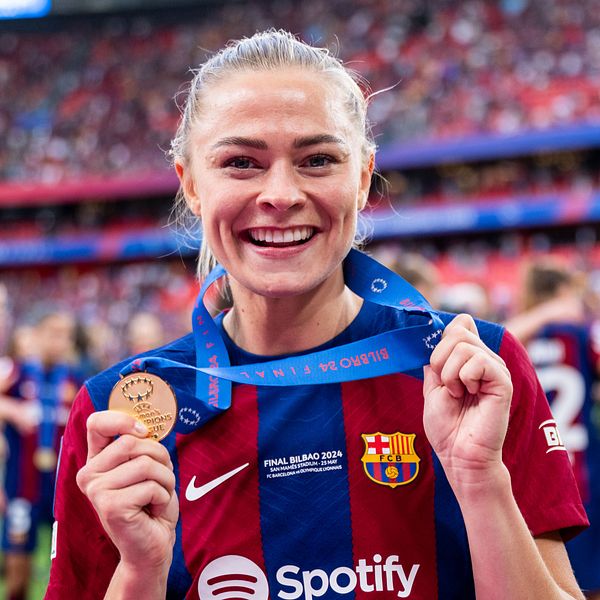 Fridolina Rolfö och hennes Barcelona vinner Champions League på nytt.