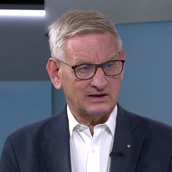 Tidigare utrikesministern Carl Bildt intervjuas i SVT:s Aktuellt.
