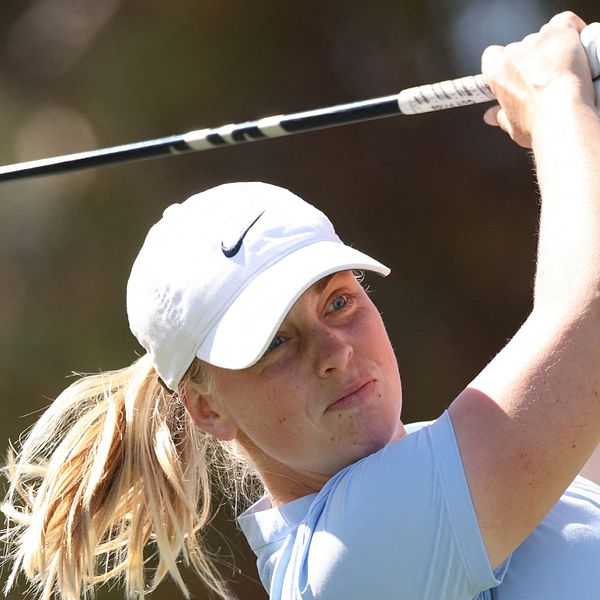 Maja Stark med i täten i LPGA-tourtävlingen i Arizona.