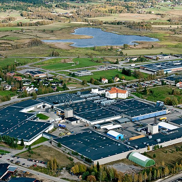 Vy över Svenska Fönsters fabrik i Edsbyn