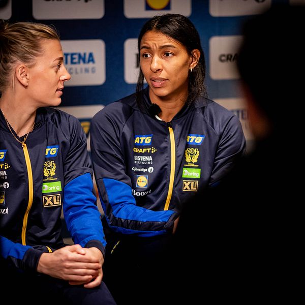Nathalie Hagman och Jamina Roberts, två av landslagets veteraner.