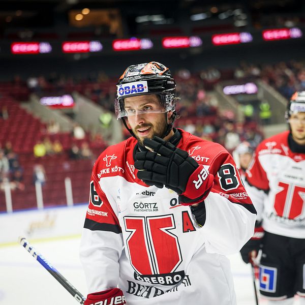 Mathias Bromé är en av spelarna som stämmer Örebro hockey.