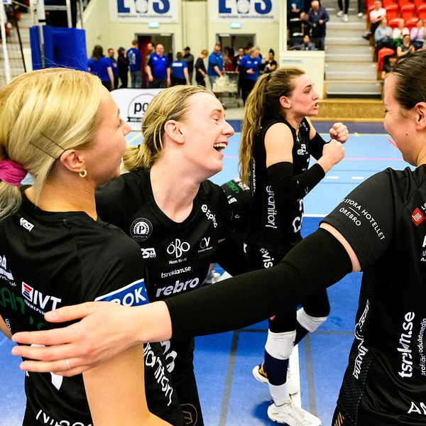 Örebro Volley vann i kväll i Ängelholm.