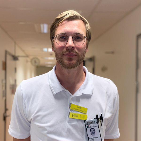 Victor Jaxander är sjuksköterska på hjärtintensiven på Centrallasarettet i Växjö och han är ofta med om överbeläggningar.