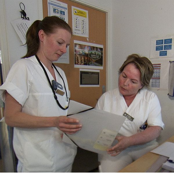 Svenska sjuksköterskor på jobbet i Norge