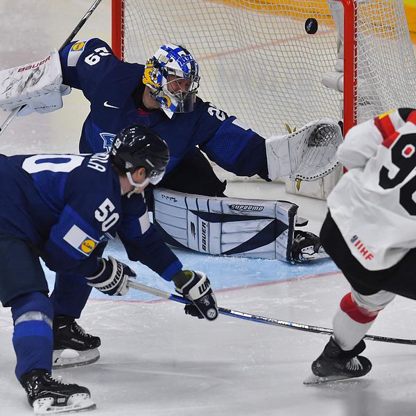 Bild från ishockeymatch mellan Finland och Österrike