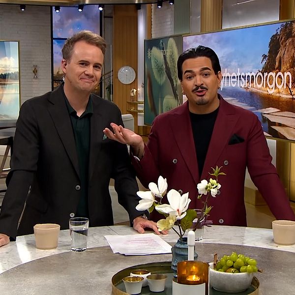 Morgonstudions programledare Pelle Nilsson och Alexander Letic i Nyhetsmorgon.