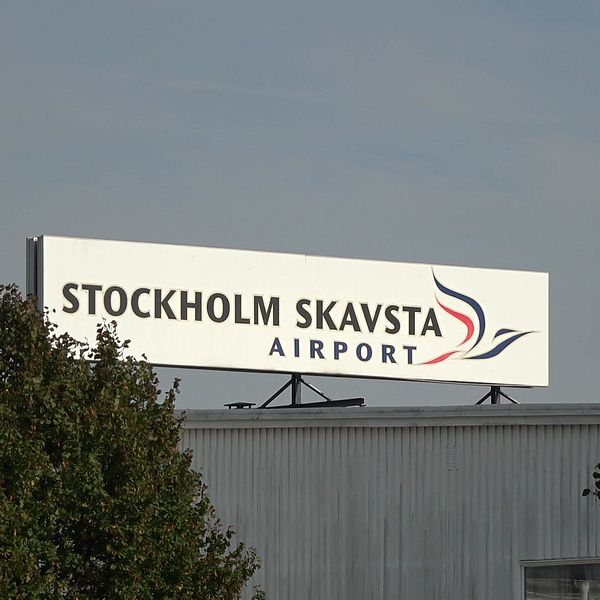 En Stockholm Skavsta airport-skylt.