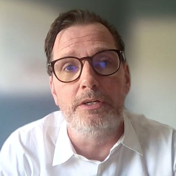Fredrik Hallstan, kommunikationschef Tele2