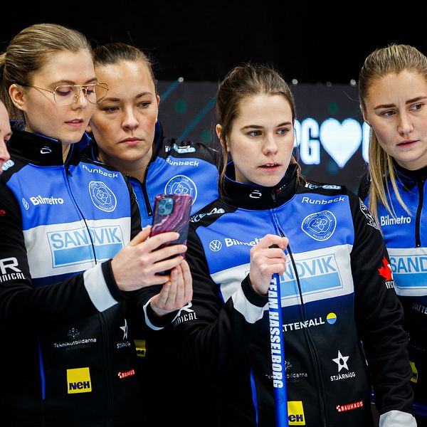 Sofia Mabergs, Johanna Hedin, Agnes Knochenhauer, Anna Hasselborg och Sara McManus