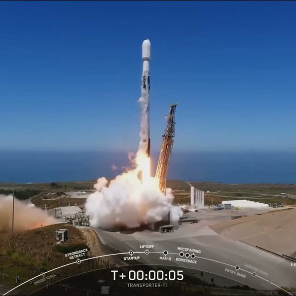 Satellit som skjuts upp.