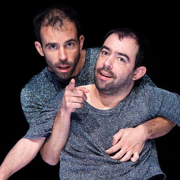 Recension: ”Das Kapital” på Dramaten | SVT Nyheter