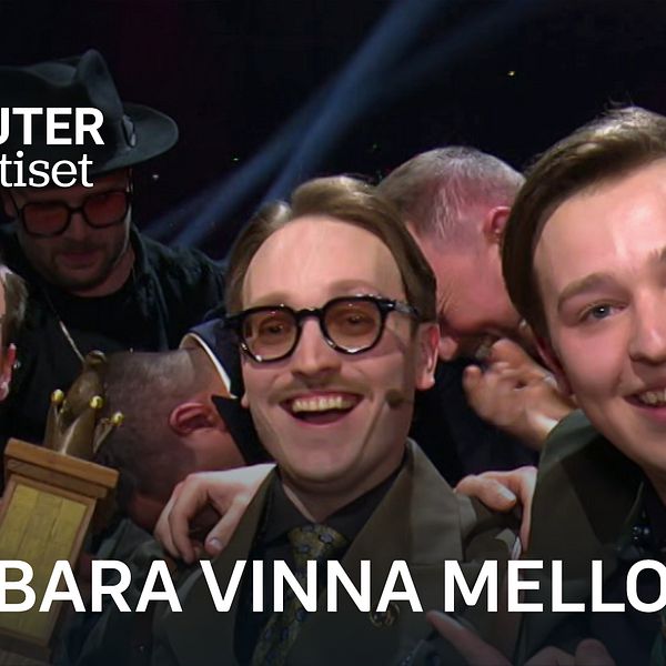 Humorgruppen KAJ firar sin vinst i Mello