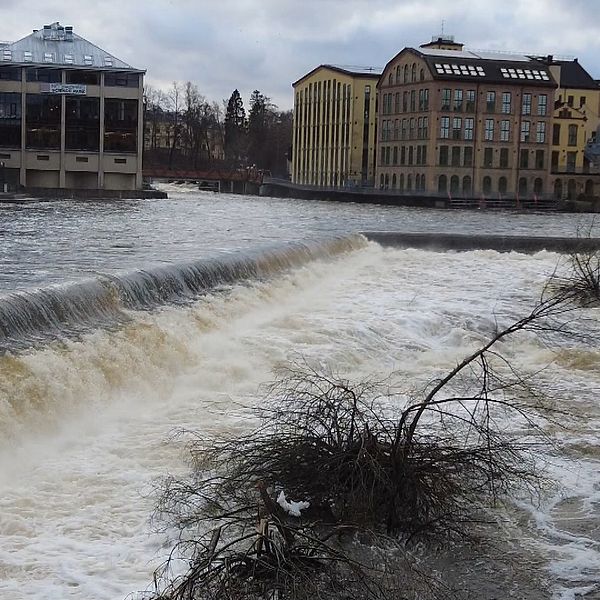 Motala ström högt vatten avstängning gångvägar