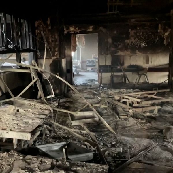 Il reparto dell'ospedale è in fiamme