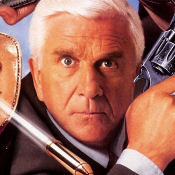 Leslie Nielsen som Frank Drebin