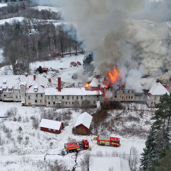 Brand i gamla sanatoriet i Rävlanda