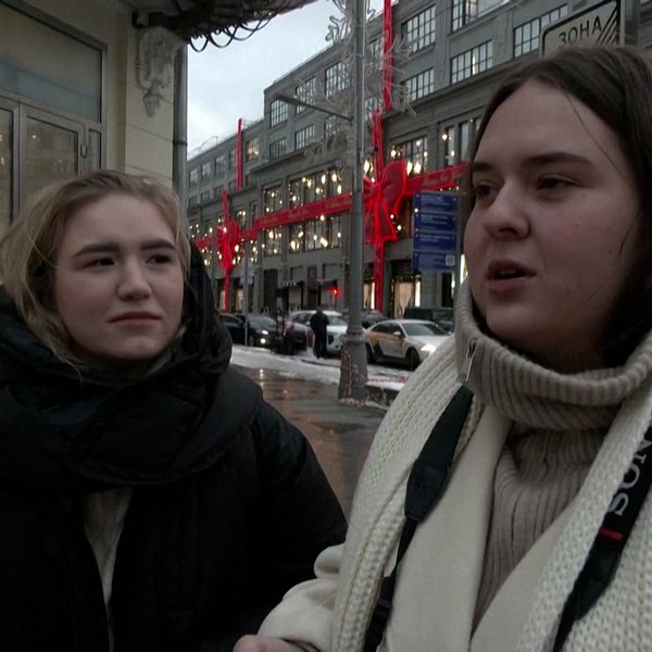 Två ryska tjejer på stan