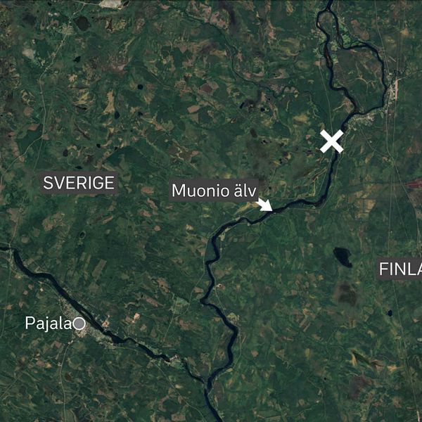 satellitbild över Pajala och finska gränsen, olycksplats markerad vid biflöde till Muonio älv