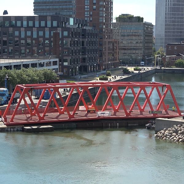 På onsdagen sattes Beijers bro på plats i centrala Malmö