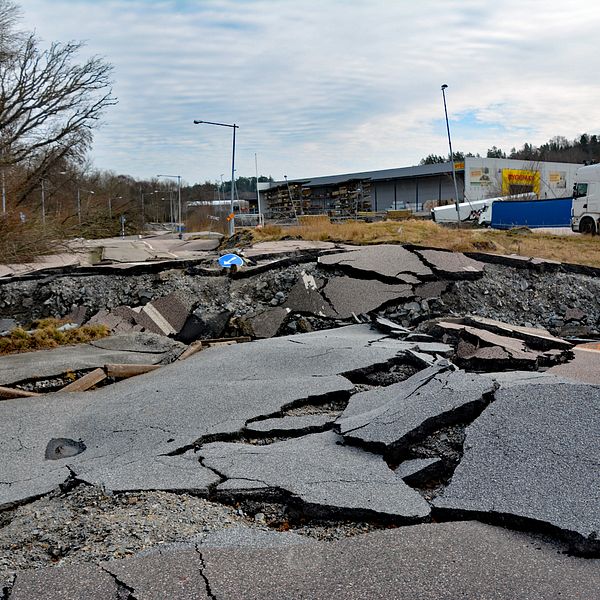 En bild från skredet på E6 i Stenungsund